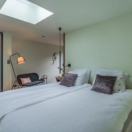 Bed & Breakfast Nummer5 Heusden-Zolder エクステリア 写真
