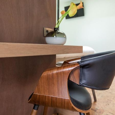 Bed & Breakfast Nummer5 Heusden-Zolder エクステリア 写真