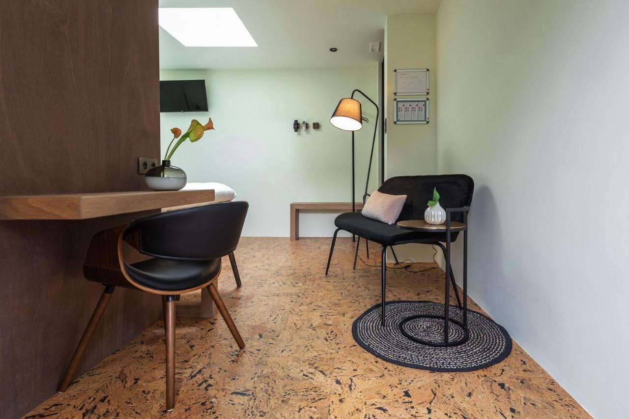 Bed & Breakfast Nummer5 Heusden-Zolder エクステリア 写真