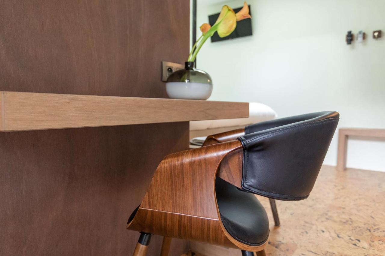 Bed & Breakfast Nummer5 Heusden-Zolder エクステリア 写真